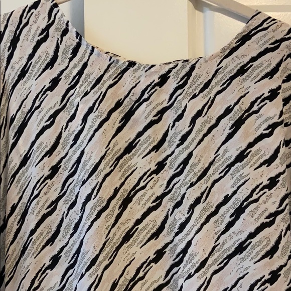 Bcbg open back white and black minidress - Picture 5 of 12